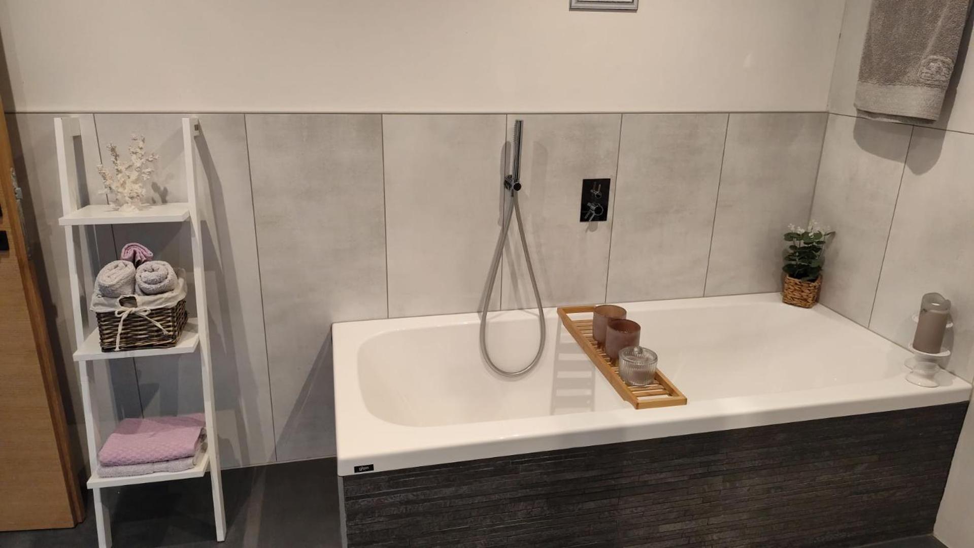 טזימו Janas Bolzano Mountain Apartment מראה חיצוני תמונה